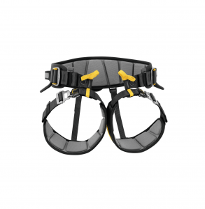 Der Auffanggurt Petzl Falcon Ascent Klettergurt in edlem Schwarz und Grau mit auffälligen gelben Riemen verfügt über verstellbare Taillen- und Beinschlaufen. Ausgestattet mit robusten Metallschnallen und Materialschlaufen ist er perfekt für Kletterabenteuer geeignet.